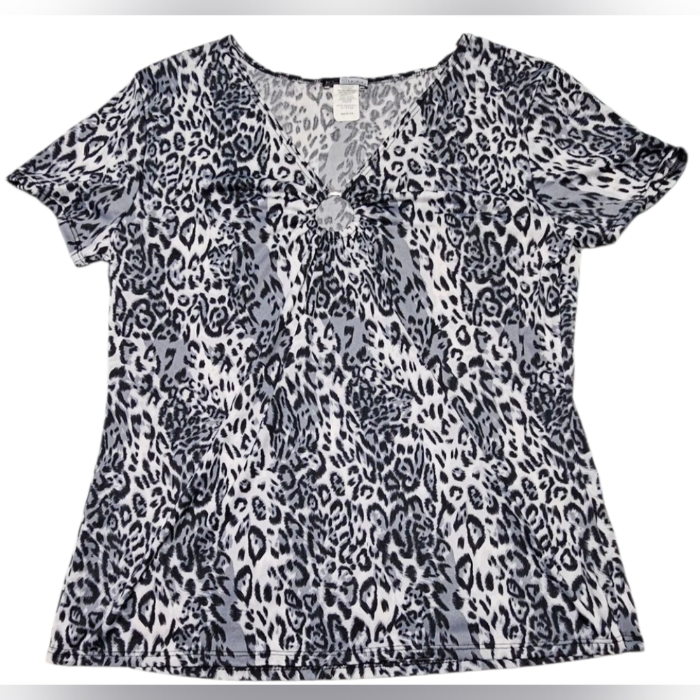 ✨️5 For $5 Item✨️ KC Stevens Leopard Top